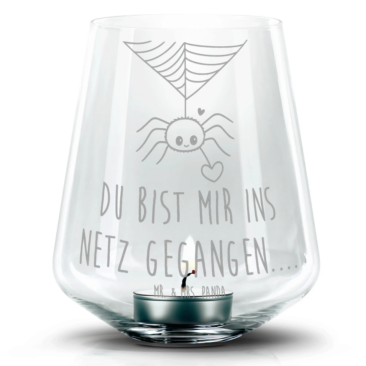 Gravur Windlicht Spinne Agathe Liebe Windlicht Glas, Glas Windlicht, windlicht mit gravur, gravur glas, Laterne mit Gravur, Gravur Laterne, Laterne, Kerzenglas, Windlicht graviert, Stumpenkerzenhalter, Kerzenhalter, dekolicht, windlichtglas, Teelicht Glas, Glas Teelichthalter, Graviertes Windlicht, glas kerzenhalter, Deko Windlicht, Teelichthalter, Kerzenhalter Glas, Gravur Teelicht, Gravur Windlicht, Spinne Agathe, Spinne, Agathe, Videos, Merchandise, Liebesbeweis, Liebe, Liebesgeschenk, Verliebt
