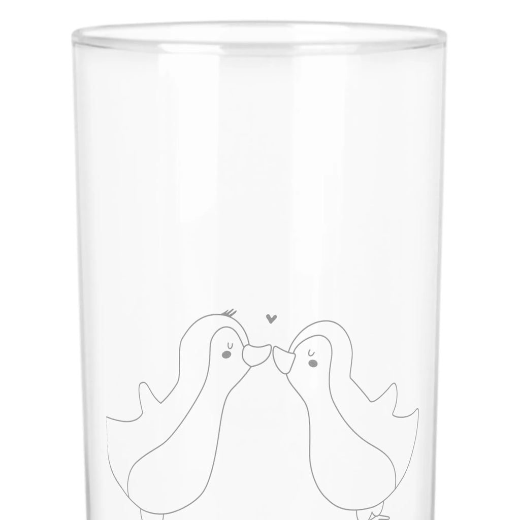 Wasserglas Pinguin Liebe Wasserbecher, Glasbecher, Tumbler, Trinkbecher Glas, Trinkglas, Wasserglas, Heiraten, Liebesgeschenk, Heiratsantrag, Hocheitstag, Freundin, Jahrestag, Freund, Verlobung, Partner, Ehemann, Ehefrau, Liebe, Hochzeit, Liebesspruch, Liebesbeweis, Pinguine, Pinguinpaar, Pinguin Paar, Paar, Geschenk Freund, Geschenkidee, Verlobte, Love, Verlobter, Geschenk Hochzeitstag, Geschenk Freundin, Pinguin Liebe, Pinguin, Gastgeschenk, Hochzeitstag, Pärchen. Liebespaar