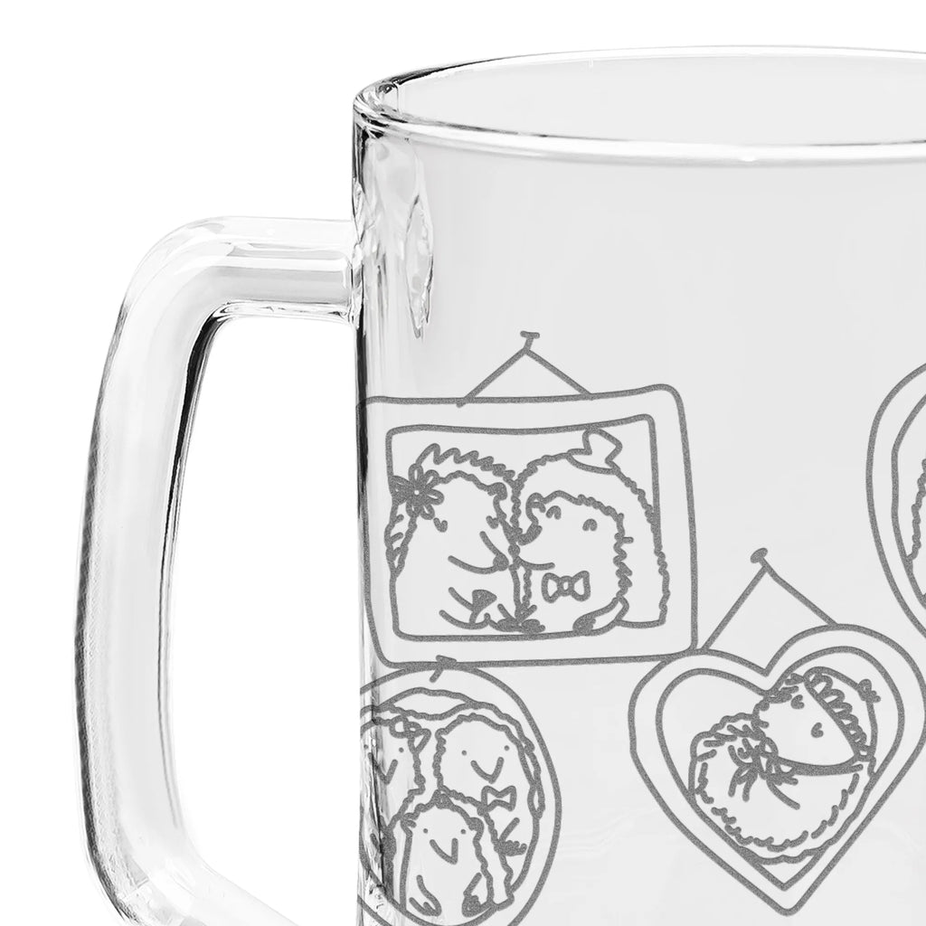 Grawerowany Kufel Piwa Rodzina jeży Bayerischer Bierkrug Gravur, Namensgravur Bierkrug, Bierkrug Für Geburtstag Mit Gravur, Bierkrug Mit Gravur, Edelstahlkrug Mit Gravur, Gravur Maßkrug, Rustikaler Bierkrug Gravur, Zinnkrug Mit Gravur, Bierkrug Gravierbar, Tonkrug Mit Gravur, Fotogravur Bierkrug, Hochzeitsgravur Bierkrug, Wunschgravur Krug, Glaskrug Mit Gravur, Jubiläumsgravur Bierkrug, Bierkrug Geschenk Mit Gravur, Steinzeugkrug Mit Gravur, Bierkrug Mit Foto Gravur, Bierkrug Mit Spruchgravur, Familienbild Gravur Krug, Bierkrug Personalisiert Mit Gravur, Bierkrug Mit Monogramm Gravur, Initialen Gravur Krug, Sammlerkrug Mit Gravur, Bierkrug Für Vatertag Mit Gravur, Maßkrug Mit Gravur, Kellnerkrug Mit Gravur, Porzellankrug Mit Gravur, Brauerei Krug Mit Gravur, Keramikkrug Mit Gravur, Traditioneller Bierkrug Mit Gravur, Bierseidel Mit Gravur, Haustierfoto Gravur Krug, ChatGPT:<br />Gravierbarer Bierkrug, Oktoberfestkrug Mit Gravur, Bierhumpen Mit Gravur, Familie, Vatertag, Muttertag, Bruder, Schwester, Mama, Papa, Oma, Opa, Bilder, Igel, Glück, Zusammenhalt, Liebe