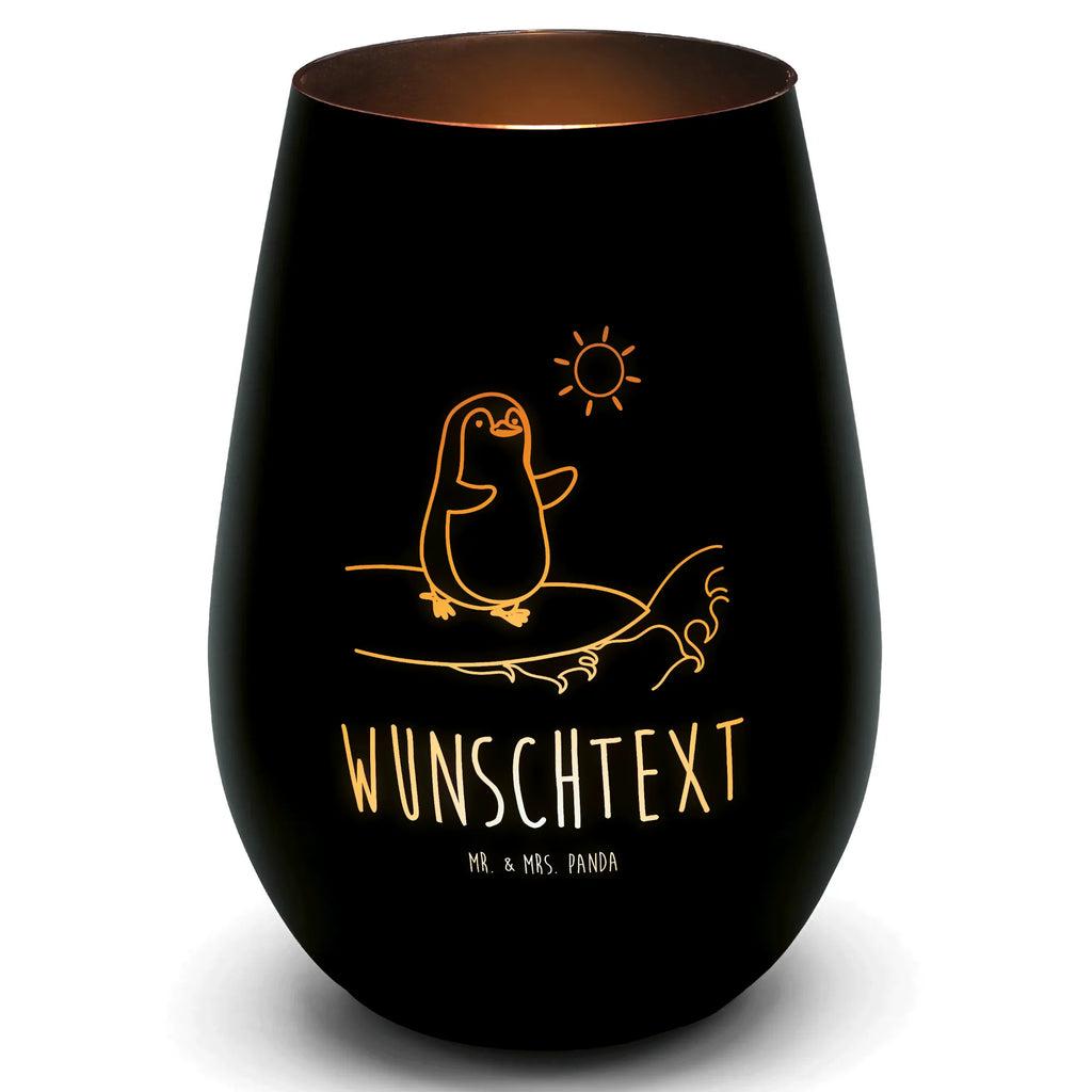 Gold Windlicht Personalisiert Pinguin Surfer Windlicht Gold Mit Namen, Goldener Teelichthalter Mit Wunschtext, Windlicht Mit Gravur Goldfarben, Tischdeko Windlicht Gold Mit Namen, Windlicht In Gold Personalisiert, Kerzenhalter Gold Mit Gravur, Windlicht Gold Mit Spruch, Windlicht Aus Glas Gold Mit Text, Edles Windlicht Goldfarben Mit Text, Windlicht Goldfarben Mit Personalisierung, Windlicht Gold Für Innenbereich Mit Wunschtext, Windlicht Mit Wunschtext Gold, Personalisiertes Windlicht Gold, Windlicht Gold Für Weihnachten Mit Spruch, Windlicht Gold Romantisch Mit Gravur, Windlicht Mit Widmung Goldfarben, Luxuriöses Windlicht In Gold Personalisiert, Laterne Gold Mit Personalisierung, Windlicht Mit Persönlicher Botschaft Gold, Windlicht Mit Initialen In Gold, Windlicht Gold Geschenk Personalisiert, Deko Windlicht Gold Mit Namen, Windlicht Aus Metall Gold Mit Gravur, Gold Windlicht Hochzeit Mit Wunschtext, Windlicht Gold Mit Liebevollem Spruch, Pinguin, Surfer, Pinguine, Wellen reiten, Portugal, Hawaii, surfen, Wellen, Urlaub