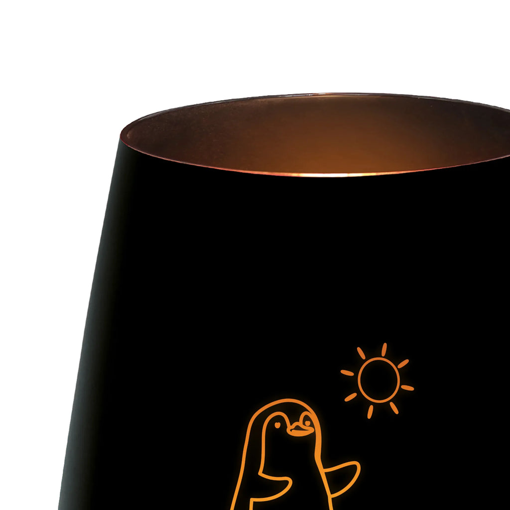 Gold Windlicht Personalisiert Pinguin Surfer Windlicht Gold Mit Namen, Goldener Teelichthalter Mit Wunschtext, Windlicht Mit Gravur Goldfarben, Tischdeko Windlicht Gold Mit Namen, Windlicht In Gold Personalisiert, Kerzenhalter Gold Mit Gravur, Windlicht Gold Mit Spruch, Windlicht Aus Glas Gold Mit Text, Edles Windlicht Goldfarben Mit Text, Windlicht Goldfarben Mit Personalisierung, Windlicht Gold Für Innenbereich Mit Wunschtext, Windlicht Mit Wunschtext Gold, Personalisiertes Windlicht Gold, Windlicht Gold Für Weihnachten Mit Spruch, Windlicht Gold Romantisch Mit Gravur, Windlicht Mit Widmung Goldfarben, Luxuriöses Windlicht In Gold Personalisiert, Laterne Gold Mit Personalisierung, Windlicht Mit Persönlicher Botschaft Gold, Windlicht Mit Initialen In Gold, Windlicht Gold Geschenk Personalisiert, Deko Windlicht Gold Mit Namen, Windlicht Aus Metall Gold Mit Gravur, Gold Windlicht Hochzeit Mit Wunschtext, Windlicht Gold Mit Liebevollem Spruch, Pinguin, Surfer, Pinguine, Wellen reiten, Portugal, Hawaii, surfen, Wellen, Urlaub