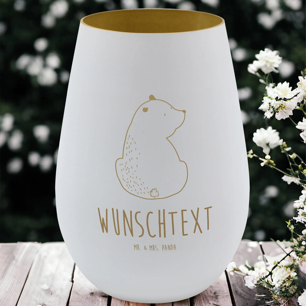 Gold Windlicht Personalisiert Bär Schulterblick Windlicht Mit Wunschtext Gold, Windlicht Gold Mit Liebevollem Spruch, Windlicht Gold Mit Namen, Windlicht Aus Glas Gold Mit Text, Kerzenhalter Gold Mit Gravur, Laterne Gold Mit Personalisierung, Tischdeko Windlicht Gold Mit Namen, Windlicht Gold Für Weihnachten Mit Spruch, Windlicht Gold Geschenk Personalisiert, Windlicht Mit Widmung Goldfarben, Luxuriöses Windlicht In Gold Personalisiert, Edles Windlicht Goldfarben Mit Text, Windlicht Gold Romantisch Mit Gravur, Windlicht In Gold Personalisiert, Personalisiertes Windlicht Gold, Goldener Teelichthalter Mit Wunschtext, Windlicht Goldfarben Mit Personalisierung, Windlicht Mit Initialen In Gold, Windlicht Mit Persönlicher Botschaft Gold, Windlicht Gold Mit Spruch, Windlicht Mit Gravur Goldfarben, Windlicht Gold Für Innenbereich Mit Wunschtext, Windlicht Aus Metall Gold Mit Gravur, Deko Windlicht Gold Mit Namen, Gold Windlicht Hochzeit Mit Wunschtext, Bär, Teddy, Teddybär, Weisheit, Weltansicht, Bärenliebe, Selbstachtung, Motivation, Bären