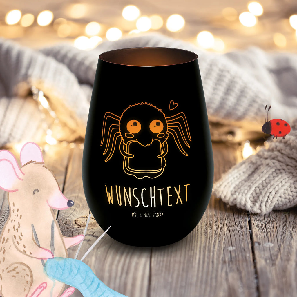 Gold Windlicht Personalisiert Spinne Agathe Sandwich Goldener Teelichthalter Mit Wunschtext, Windlicht Aus Glas Gold Mit Text, Windlicht In Gold Personalisiert, Windlicht Mit Wunschtext Gold, Windlicht Goldfarben Mit Personalisierung, Gold Windlicht Hochzeit Mit Wunschtext, Windlicht Gold Geschenk Personalisiert, Windlicht Gold Mit Spruch, Edles Windlicht Goldfarben Mit Text, Windlicht Mit Gravur Goldfarben, Windlicht Mit Widmung Goldfarben, Windlicht Mit Persönlicher Botschaft Gold, Tischdeko Windlicht Gold Mit Namen, Windlicht Gold Für Weihnachten Mit Spruch, Windlicht Mit Initialen In Gold, Laterne Gold Mit Personalisierung, Luxuriöses Windlicht In Gold Personalisiert, Windlicht Gold Mit Liebevollem Spruch, Kerzenhalter Gold Mit Gravur, Windlicht Aus Metall Gold Mit Gravur, Windlicht Gold Romantisch Mit Gravur, Windlicht Gold Für Innenbereich Mit Wunschtext, Windlicht Gold Mit Namen, Deko Windlicht Gold Mit Namen, Personalisiertes Windlicht Gold, Spinne Agathe, Spinne, Agathe, Videos, Merchandise, Mut, Lebensfreude, Hungrig, Alles wird gut, Hunger, Verfressen, Glück