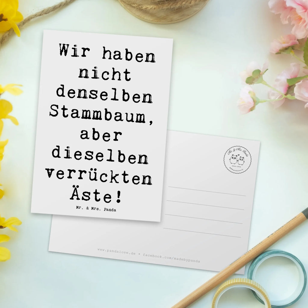 Postcard Saying Wir haben nicht denselben Stammbaum, aber dieselben verrückten Äste! Postkarte, Karte, Geschenkkarte, Grußkarte, Einladung, Ansichtskarte, Geburtstagskarte, Einladungskarte, Dankeskarte, Ansichtskarten, Einladung Geburtstag, Einladungskarten Geburtstag, Familie, Vatertag, Muttertag, Bruder, Schwester, Mama, Papa, Oma, Opa