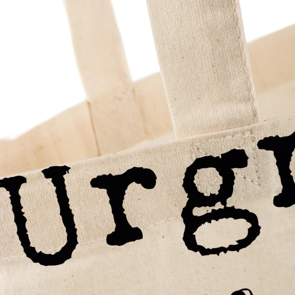 Tote bag Saying Urgroßmutter: Die einzige mit einem echten Dinosaurier im Garten – ihr Farn. Beuteltasche, Beutel, Einkaufstasche, Jutebeutel, Stoffbeutel, Tasche, Shopper, Umhängetasche, Strandtasche, Schultertasche, Stofftasche, Tragetasche, Badetasche, Jutetasche, Einkaufstüte, Laptoptasche, Familie, Vatertag, Muttertag, Bruder, Schwester, Mama, Papa, Oma, Opa