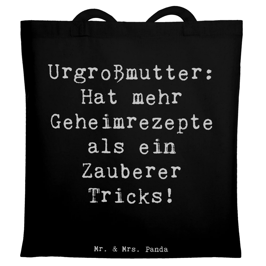 Tote bag Saying Urgroßmutter: Hat mehr Geheimrezepte als ein Zauberer Tricks! Beuteltasche, Beutel, Einkaufstasche, Jutebeutel, Stoffbeutel, Tasche, Shopper, Umhängetasche, Strandtasche, Schultertasche, Stofftasche, Tragetasche, Badetasche, Jutetasche, Einkaufstüte, Laptoptasche, Familie, Vatertag, Muttertag, Bruder, Schwester, Mama, Papa, Oma, Opa