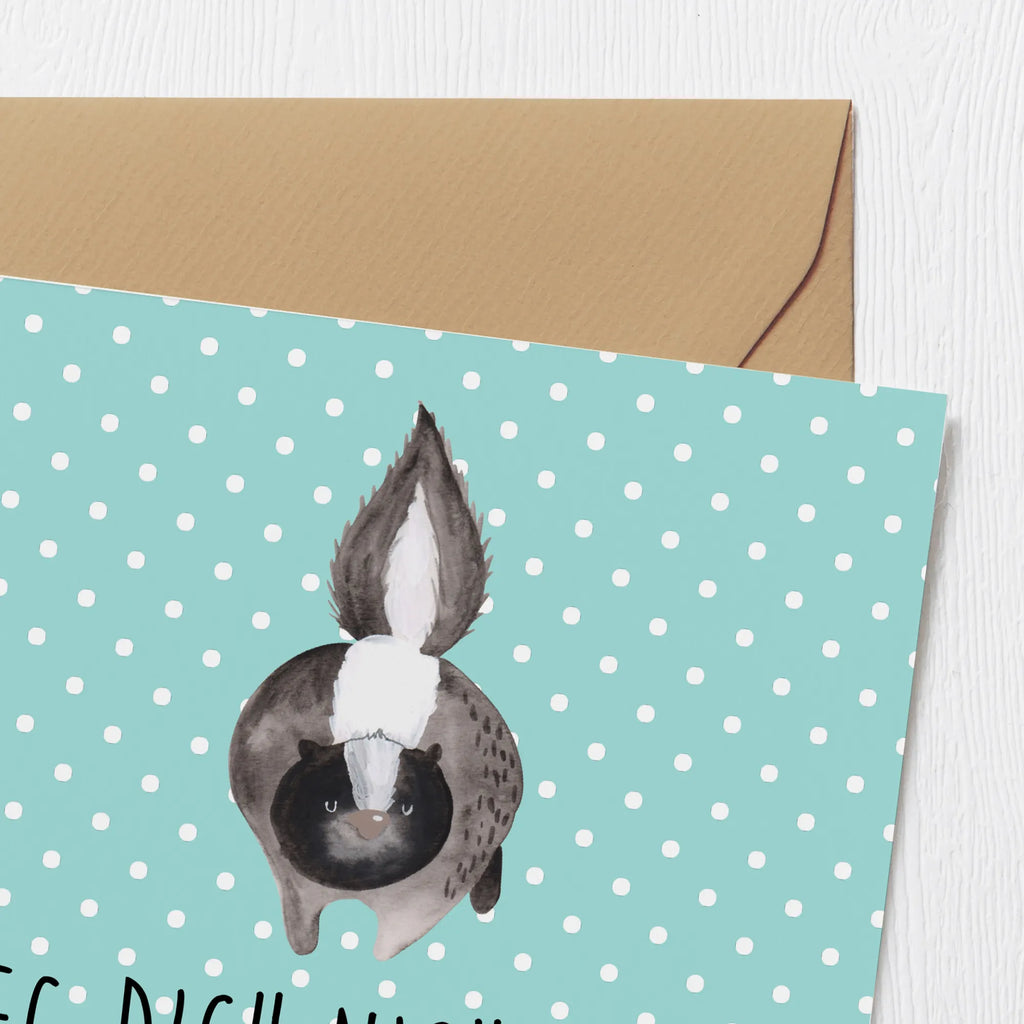 Deluxe Card skunk attack Karte, Hochzeitskarte, Klappkarte, Grußkarte, Hochwertige Klappkarte, Geburtstagskarte, Einladungskarte, Hochwertige Grußkarte, Glückwunschkarte, Stinktier, Skunk, Stinki, Drohung, Stinker, Wildtier, wütend, Raubtier