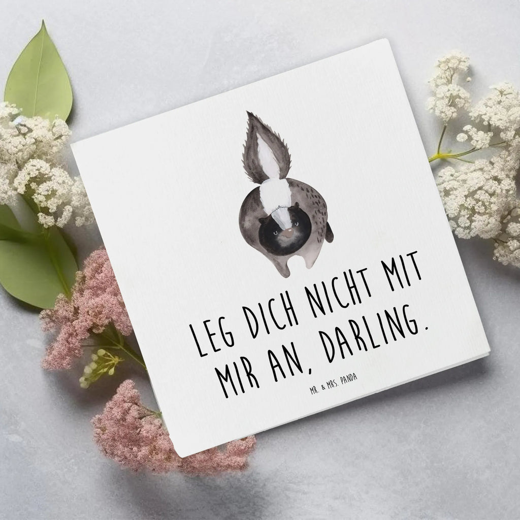 Deluxe Card skunk attack Karte, Hochzeitskarte, Klappkarte, Grußkarte, Hochwertige Klappkarte, Geburtstagskarte, Einladungskarte, Hochwertige Grußkarte, Glückwunschkarte, Stinktier, Skunk, Stinki, Drohung, Stinker, Wildtier, wütend, Raubtier