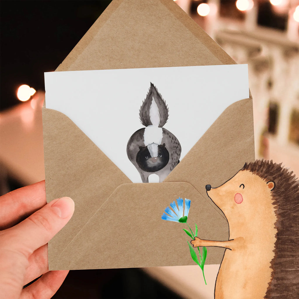 Deluxe Card skunk attack Karte, Hochzeitskarte, Klappkarte, Grußkarte, Hochwertige Klappkarte, Geburtstagskarte, Einladungskarte, Hochwertige Grußkarte, Glückwunschkarte, Stinktier, Skunk, Stinki, Drohung, Stinker, Wildtier, wütend, Raubtier