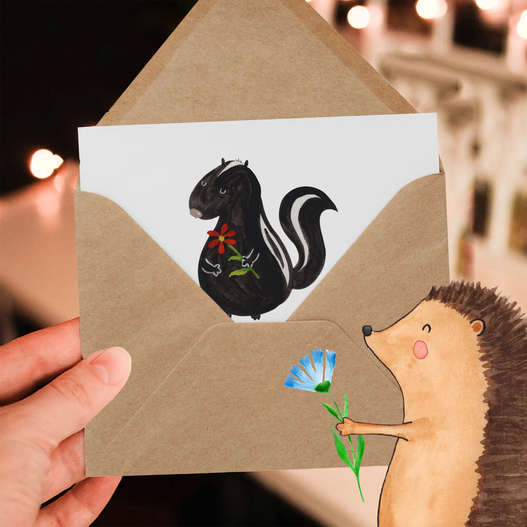 Deluxe Card skunk flower Glückwunschkarte, Grußkarte, Klappkarte, anlasskarte, faltkarte, doppelkarte, Stinktier, Skunk, Stinker, Tagträumer, Dreams, Wildtier, Träume, Stinki, Verträumt, Raubtier