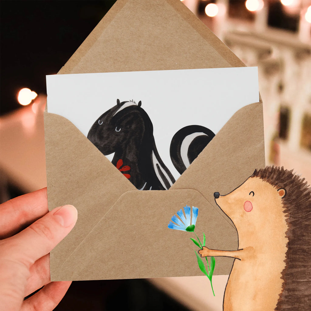 Deluxe Card skunk flower Glückwunschkarte, Grußkarte, Klappkarte, anlasskarte, faltkarte, doppelkarte, Stinktier, Skunk, Stinker, Tagträumer, Dreams, Wildtier, Träume, Stinki, Verträumt, Raubtier
