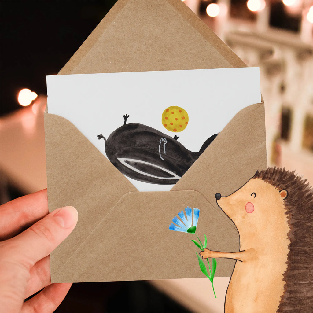 Deluxe Card skunk ball Glückwunschkarte, Klappkarte, Grußkarte, faltkarte, anlasskarte, doppelkarte, Stinktier, Skunk, Weisheit, Stinker, Wildtier, Stinki, Verspielt, Raubtier