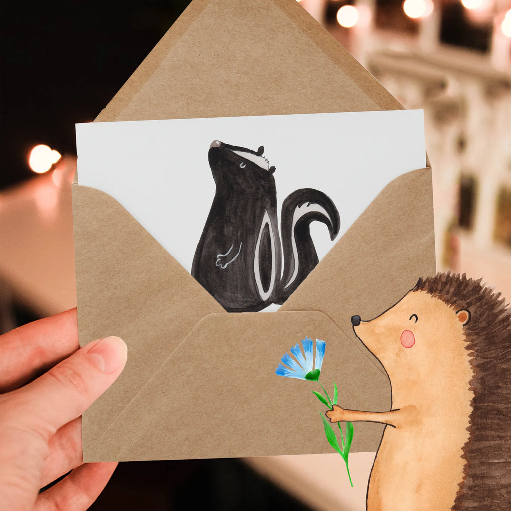 Deluxe Card skunk Sit Grußkarte, doppelkarte, anlasskarte, Glückwunschkarte, faltkarte, Klappkarte, Stinktier, Skunk, Büro, Stinker, Wildtier, Recht, Stinki, Spruch, Raubtier, Besserwisser