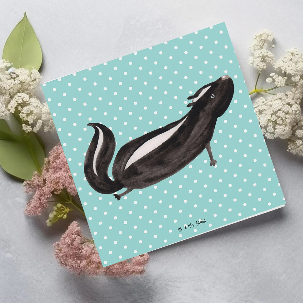 Deluxe Card skunk yoga Glückwunschkarte, doppelkarte, faltkarte, Klappkarte, Grußkarte, anlasskarte, Stinktier, Skunk, Lebe, Stinki, Yoga, Liebe, Lache, Namaste, Wildtier, Raubtier, Stinker