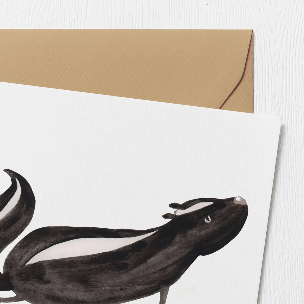 Deluxe Card skunk yoga Glückwunschkarte, doppelkarte, faltkarte, Klappkarte, Grußkarte, anlasskarte, Stinktier, Skunk, Lebe, Stinki, Yoga, Liebe, Lache, Namaste, Wildtier, Raubtier, Stinker