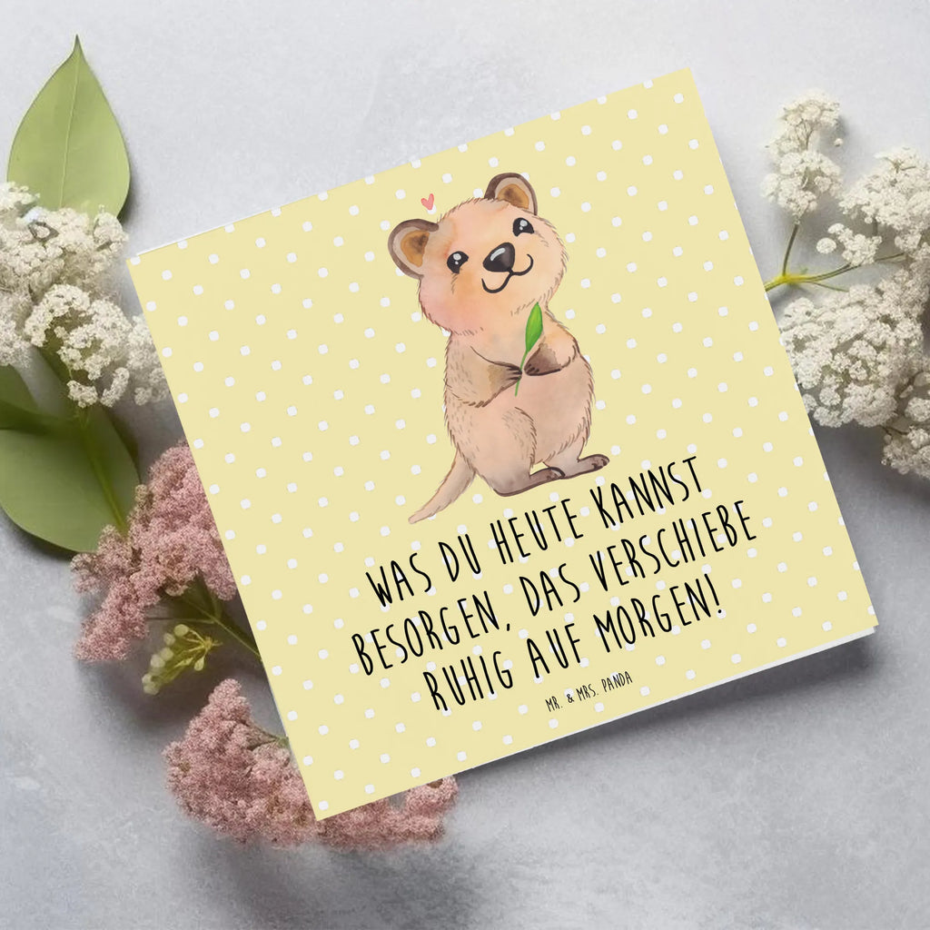 Deluxe Card Quokka Happy Hochwertige Klappkarte, Hochzeitskarte, Karte, Einladungskarte, Grußkarte, Geburtstagskarte, Klappkarte, Glückwunschkarte, Hochwertige Grußkarte, Tiermotive, Gute Laune, lustige Sprüche, Tiere, Lustiger Spruch, Quokka, Dinge erledigen, Verschieben, Aufschieberitis, Niedliches Tier