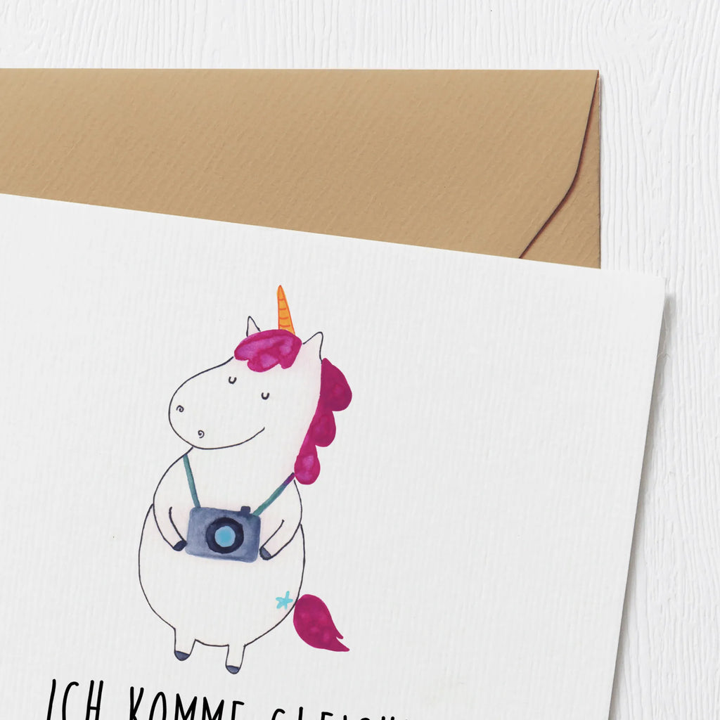 Deluxe Card unicorn photographer Karte, Geburtstagskarte, Glückwunschkarte, Hochzeitskarte, Grußkarte, Einladungskarte, Klappkarte, Hochwertige Grußkarte, Hochwertige Klappkarte, Einhorn, Einhörner, Einhorn Deko, Unicorn, Reisen, Fotografie, Weltreise, Kurztrip, Weltenbummler, Urlaub, Tourist, Kamera, Fotograf, Reise, Städtereise