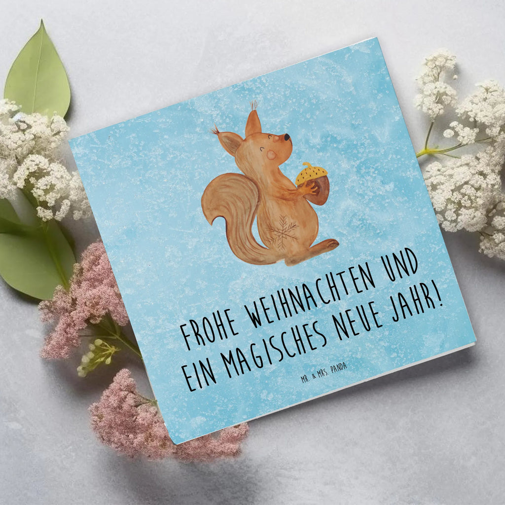Deluxe Card Squirrel Christmas Hochwertige Klappkarte, Grußkarte, Geburtstagskarte, Einladungskarte, Hochwertige Grußkarte, Karte, Klappkarte, Glückwunschkarte, Hochzeitskarte, Winter, Weihnachten, Weihnachtsdeko, Nikolaus, Advent, Heiligabend, Wintermotiv, Neujahr, Frohes neues Jahr, Vogel, Frohe Weihnachten, Guten Rutsch, Weihnachtsgruß, Weihnachtsmotiv