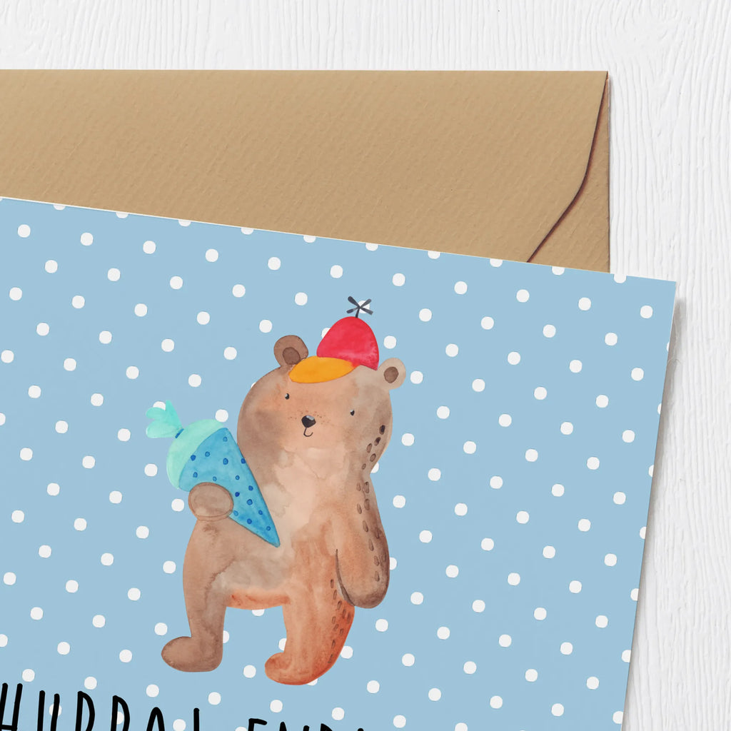 Deluxe Card bear School cone Hochwertige Klappkarte, Karte, Geburtstagskarte, Einladungskarte, Klappkarte, Glückwunschkarte, Hochzeitskarte, Grußkarte, Hochwertige Grußkarte, Bär, Teddy, Teddybär, Bär Motiv, Einschulung Geschenk, Erster Schultag Geschenk, Grundschule, Schule Geschenk, Schulanfang, Schultüte, Schulbeginn
