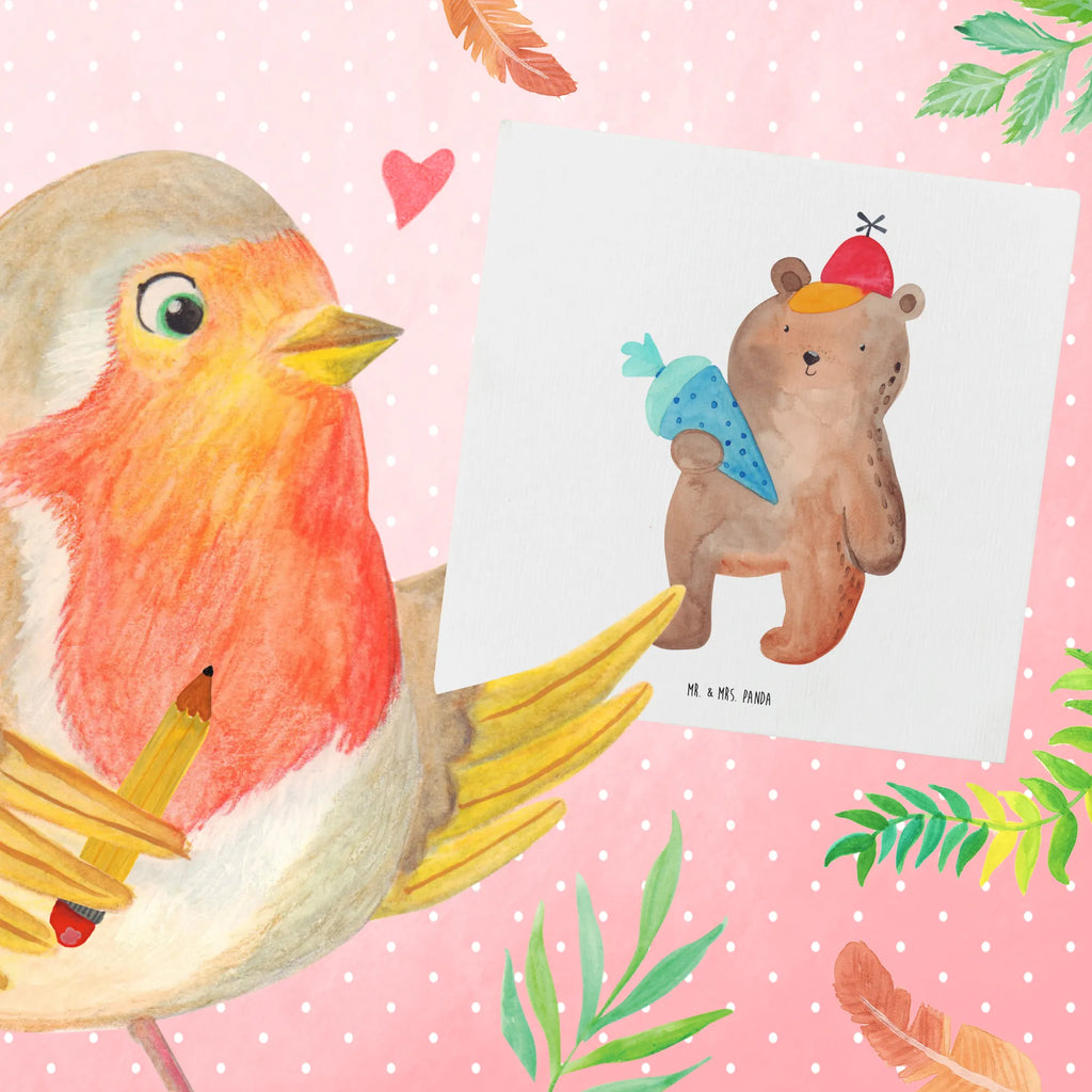 Deluxe Card bear School cone Hochwertige Klappkarte, Karte, Geburtstagskarte, Einladungskarte, Klappkarte, Glückwunschkarte, Hochzeitskarte, Grußkarte, Hochwertige Grußkarte, Bär, Teddy, Teddybär, Bär Motiv, Einschulung Geschenk, Erster Schultag Geschenk, Grundschule, Schule Geschenk, Schulanfang, Schultüte, Schulbeginn