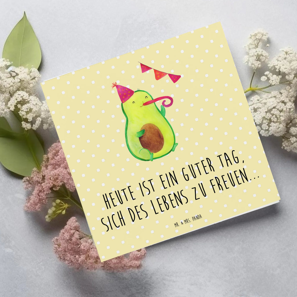Deluxe Card avocado party Glückwunschkarte, Grußkarte, Hochwertige Grußkarte, Geburtstagskarte, Einladungskarte, Karte, Hochzeitskarte, Hochwertige Klappkarte, Klappkarte, Avocado, Veggie, Vegan, Gesund, Abifeier, Abschluss, Schulabschluss, Feier, Firmenfeier, Feierei, Prüfung, Happy Birthday, Party, Abi, Jahrestag, Jubiläum, Lieblingstag, Avocados, Klassenfeier, Bestanden, Geburtstagsfeier, Geburtstag