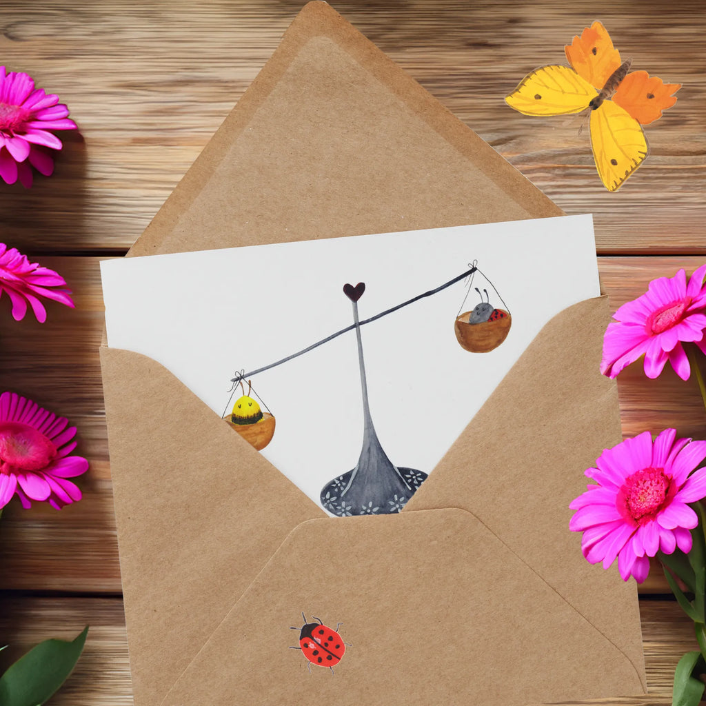 Deluxe Card Star sign Scale Klappkarte, Karte, Einladungskarte, Grußkarte, Glückwunschkarte, Hochwertige Klappkarte, Geburtstagskarte, Hochwertige Grußkarte, Hochzeitskarte, Tierkreiszeichen, Sternzeichen, Horoskop, Astrologie, Aszendent, Geschenk September, Waage, Geschenk Oktober, Waage Geschenk, Waage Sternzeichen, Biene, Geburtstag Oktober, Gleichgewicht, Marienkäfer, Hummel, Geburtstag September