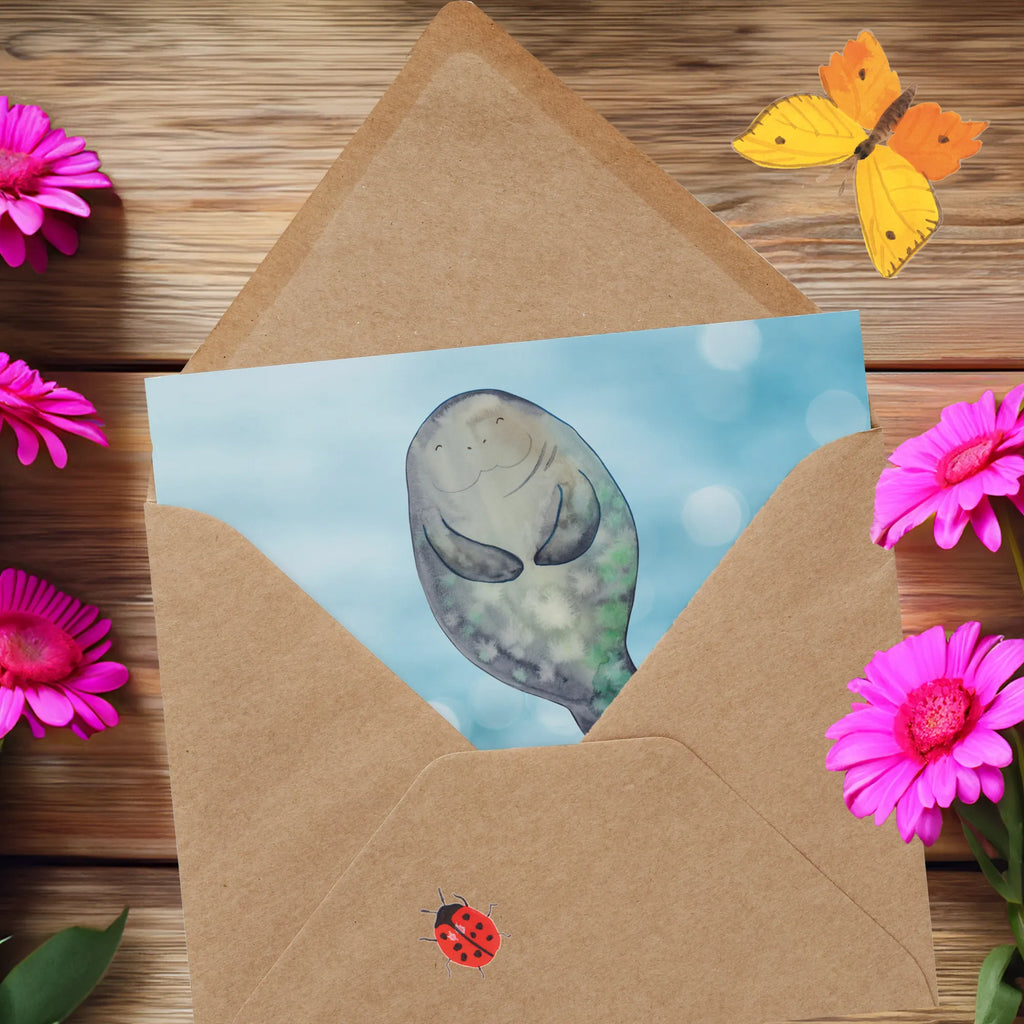 Deluxe Karte Seekuh Happy Hochwertige Grußkarte, Hochwertige Klappkarte, Grußkarte, Klappkarte, Glückwunschkarte, Karte, Einladungskarte, Hochzeitskarte, Geburtstagskarte, Meerestiere, Meer, Urlaub, Liebeskummer, Freundin, Seekühe, Selbstliebe, Neuanfang, Seekuh, Respekt, Neustart, Zufrieden, Achtsamkeit