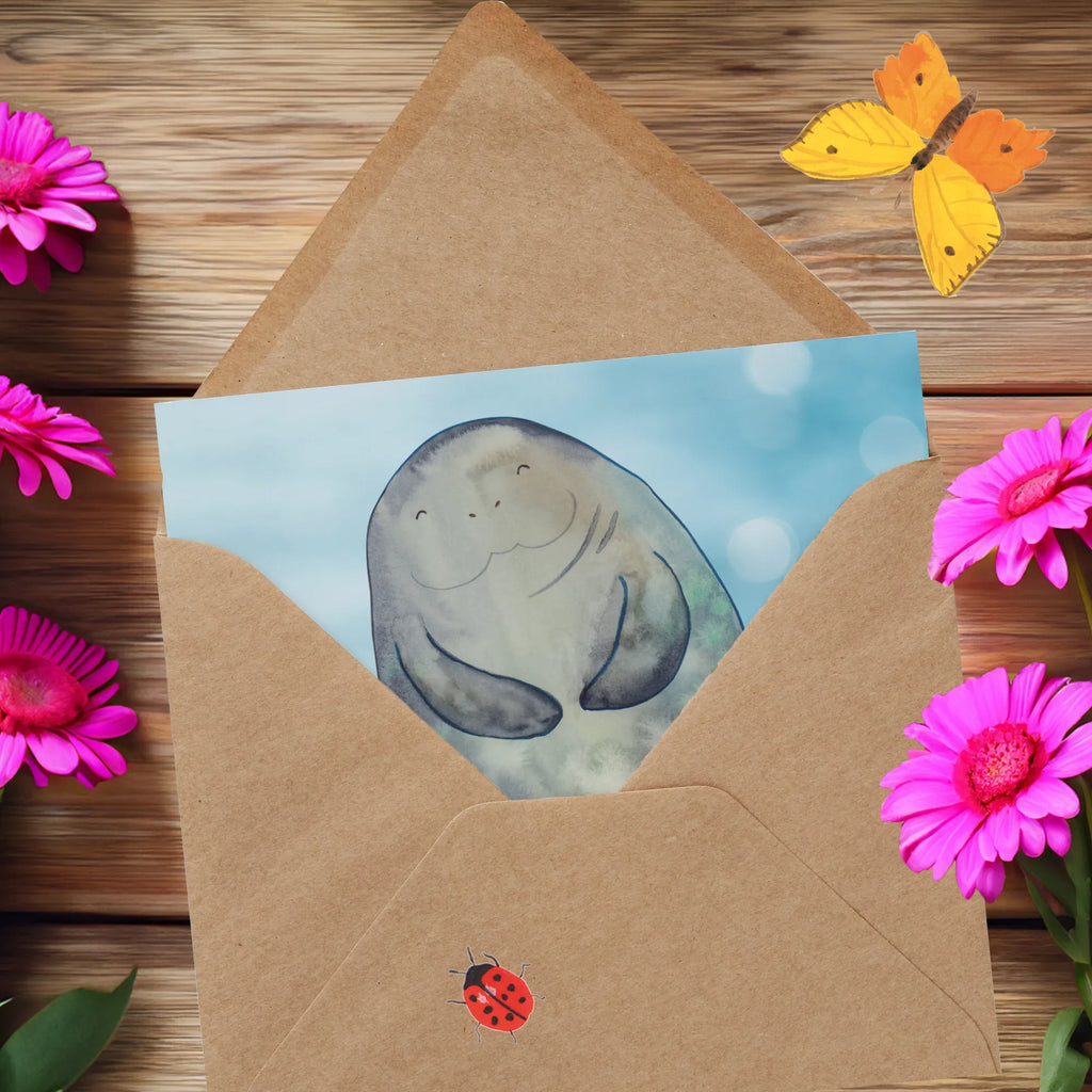 Deluxe Karte Seekuh Happy Hochwertige Grußkarte, Hochwertige Klappkarte, Grußkarte, Klappkarte, Glückwunschkarte, Karte, Einladungskarte, Hochzeitskarte, Geburtstagskarte, Meerestiere, Meer, Urlaub, Liebeskummer, Freundin, Seekühe, Selbstliebe, Neuanfang, Seekuh, Respekt, Neustart, Zufrieden, Achtsamkeit