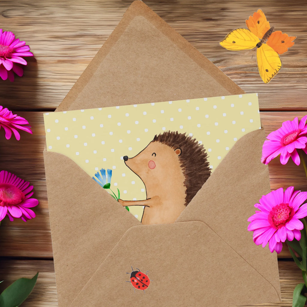 Deluxe Card Hedgehog Flower Glückwunschkarte, Grußkarte, Karte, Klappkarte, Hochwertige Klappkarte, Einladungskarte, Hochwertige Grußkarte, Geburtstagskarte, Hochzeitskarte, Tiermotive, Gute Laune, lustige Sprüche, Tiere, krank, Genesungswünsche, Gute Besserung, Besuch, Igel, Krankenhaus, Krankheit