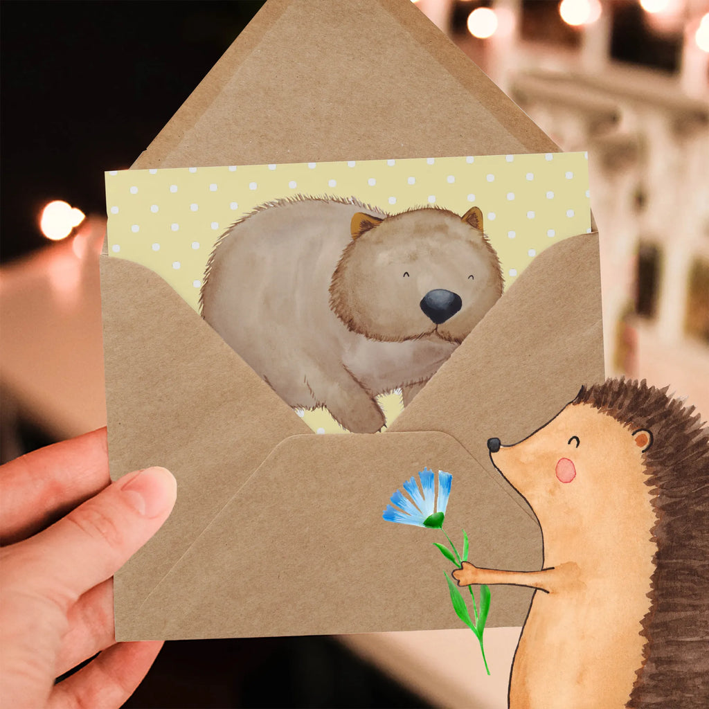 Deluxe Card Wombat Hochzeitskarte, Einladungskarte, Geburtstagskarte, Glückwunschkarte, Karte, Grußkarte, Hochwertige Grußkarte, Hochwertige Klappkarte, Klappkarte, Tiermotive, Gute Laune, lustige Sprüche, Tiere, Motivation, Wombat, Spruch, Das Leben ist schön, Australien