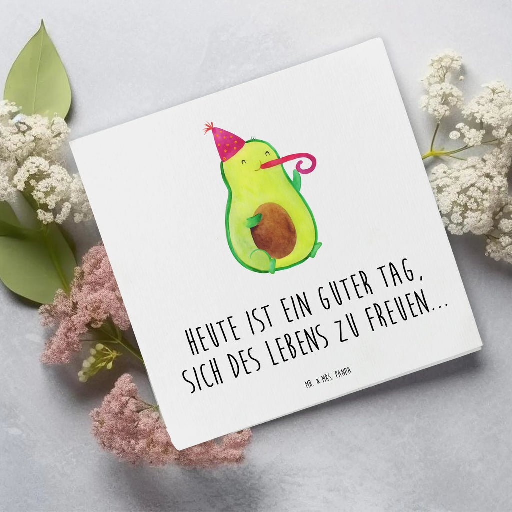 Deluxe Card avocado Celebration Hochwertige Grußkarte, Geburtstagskarte, Einladungskarte, Hochzeitskarte, Klappkarte, Hochwertige Klappkarte, Karte, Glückwunschkarte, Grußkarte, Avocado, Veggie, Vegan, Gesund, Tröte, Feierlichkeit, Feier, Geburtstag, Gute Laune, Fete, Party