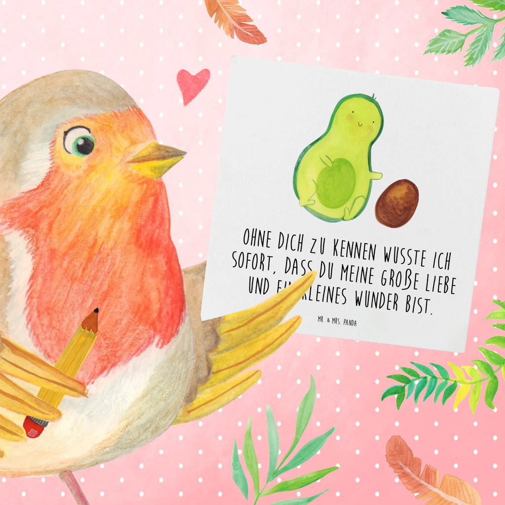 Deluxe Karte Avocado Kern rollt Geburtstagskarte, Karte, Hochwertige Klappkarte, Hochzeitskarte, Hochwertige Grußkarte, Einladungskarte, Grußkarte, Klappkarte, Glückwunschkarte, Avocado, Veggie, Vegan, Gesund, Love, Baby, Schwangerschaft, zur Geburt, Avocados, große Liebe, Säugling, Babyparty, Liebe, Geburtstag, Kind, Schwanger, Geburt, erstes Kind