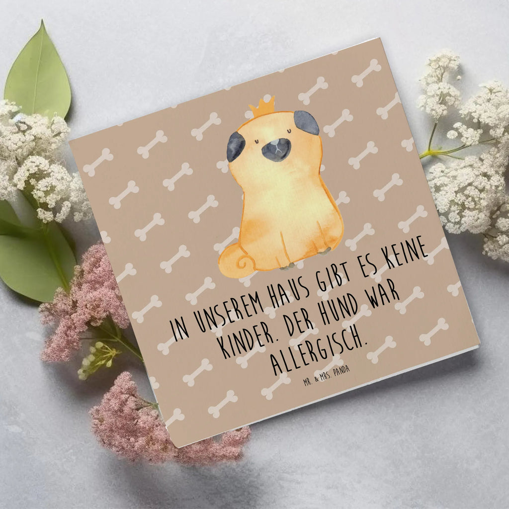Deluxe Card pug Crown Hochwertige Grußkarte, Grußkarte, Glückwunschkarte, Karte, Geburtstagskarte, Klappkarte, Einladungskarte, Hochwertige Klappkarte, Hochzeitskarte, Hund, Hundemotiv, Haustier, Hunderasse, Tierliebhaber, Hundebesitzer, Sprüche, allergisch, Mops, Hundebesitzer. Spruch, lustig, kinderlos, Hausregel