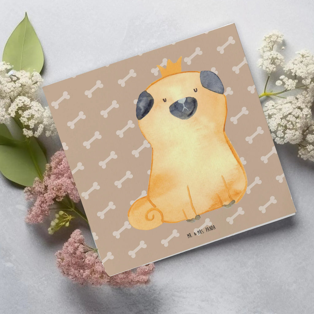 Deluxe Card pug Crown Hochwertige Grußkarte, Grußkarte, Glückwunschkarte, Karte, Geburtstagskarte, Klappkarte, Einladungskarte, Hochwertige Klappkarte, Hochzeitskarte, Hund, Hundemotiv, Haustier, Hunderasse, Tierliebhaber, Hundebesitzer, Sprüche, allergisch, Mops, Hundebesitzer. Spruch, lustig, kinderlos, Hausregel