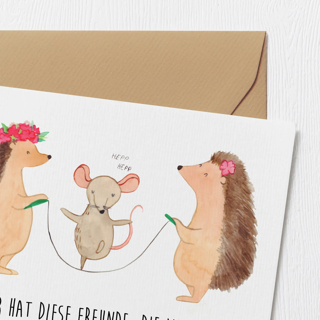 Deluxe Card Hedgehog skipping Grußkarte, Karte, Einladungskarte, Geburtstagskarte, Glückwunschkarte, Hochzeitskarte, Klappkarte, Hochwertige Klappkarte, Hochwertige Grußkarte, Tiermotive, Gute Laune, lustige Sprüche, Tiere, Igel, Seilhüpfen, Seilspringen, Maus, Kindergarten, Kinder