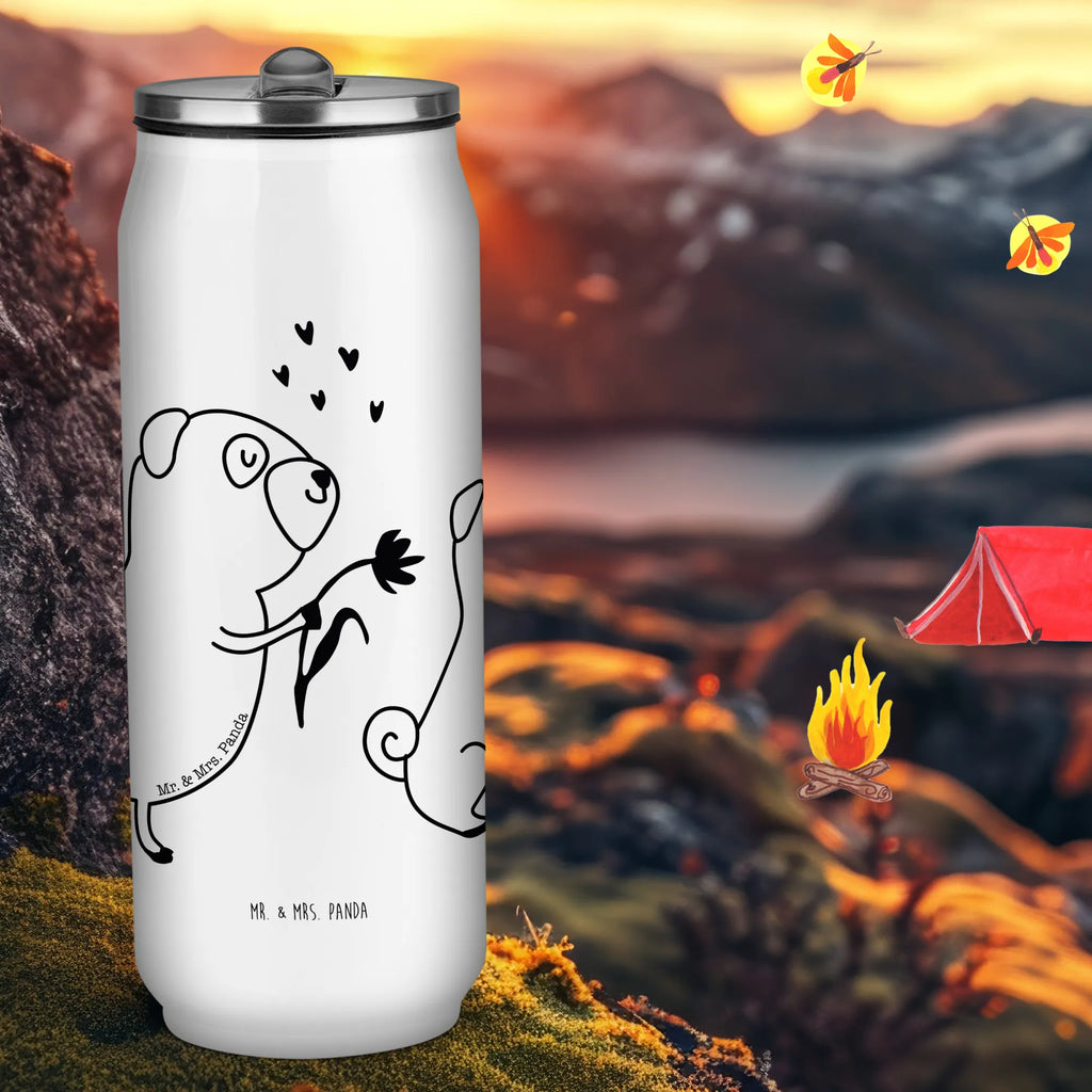 Getränkedosen Trinkflasche Mops Verliebt Getränkedose 330 ml, Kunststoff Trinkflasche, Fahrradflasche, Glas Trinkflasche, Getränkedose, Sportflasche, Trinkflasche, Wiederverwendbare Trinkflasche, Outdoorflasche, Bierdose, Fitnessflasche, Getränke-Canister, Mehrwegdose, Getränkedose 500 ml, Auslaufsichere Trinkflasche, Nachhaltige Trinkflasche, BPA-freie Trinkflasche, Mini-Dose, Energy-Drink-Dose, Getränkedosen, Trinkflasche Für Büro, Trinkflasche Für Kinder, Isolierflasche, Trinkflasche Mit Strohhalm, Thermoflasche, Dose Für Getränke, Trinkflasche Mit Deckel, Trinkflasche Für Schule, Cola-Dose, Getränkedose Mit Screw-Cap, Aluminium Trinkflasche, Trinkflasche Für Sport, Umweltfreundliche Trinkflasche, Softdrinkdose, Design Trinkflasche, Edelstahl Trinkflasche, Slim-Dose, Spülmaschinenfeste Trinkflasche, Wasserflasche, Einwegdose, Trinkflasche Für Reisen, Aluminiumdose, Hund, Hundemotiv, Haustier, Hunderasse, Tierliebhaber, Hundebesitzer, Sprüche, Hundeliebe, Partner, Liebe, Liebesspruch. Verlobt, verliebt, Möpse, Geschenk Freund, Mops