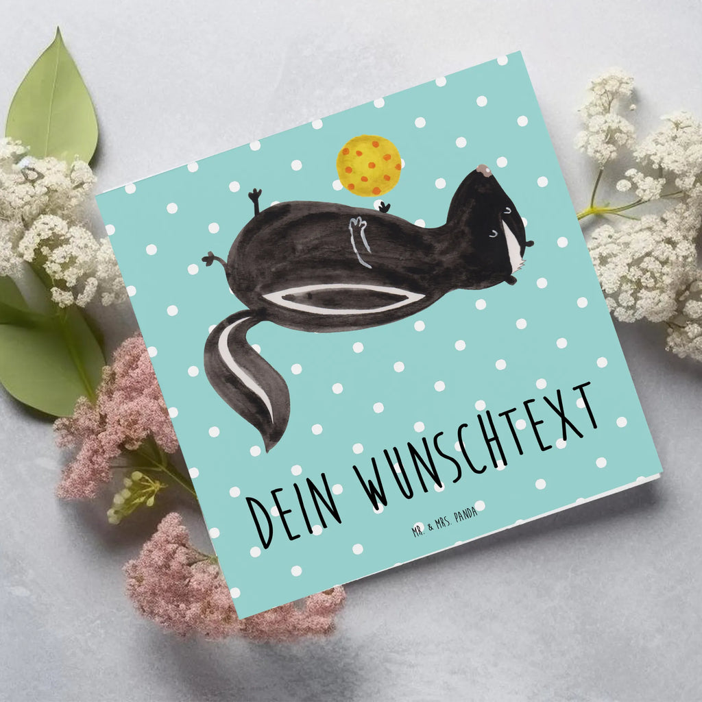 Personalized Deluxe Card skunk ball Personalisierte Glückwunschkarte, Personalisiertere Klappkarte, Personalisierte Geburtstagskarte, Grußkarte als Geldgeschenk, Personalisierte Grußkarte, Personalisierte Karte, Grußkarte selber drucken, Grußkarte mit Namen, Personalisierte Einladungskarte, Grußkarte selbst gestalten, Grußkarte mit persönlichen Nachrichten, Personalisierte Hochzeitskarte, Grußkarten personalisiert, Stinktier, Skunk, Stinki, Wildtier, Stinker, verspielt, Raubtier, Weisheit