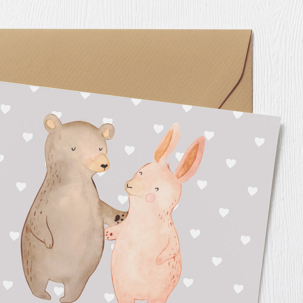 Personalisierte Deluxe Karte Bär und Hase Umarmen Personalisierte Karte, Personalisierte Glückwunschkarte, Grußkarte mit Namen, Personalisierte Hochzeitskarte, Personalisierte Einladungskarte, Grußkarten personalisiert, Grußkarte mit persönlichen Nachrichten, Personalisiertere Klappkarte, Personalisierte Geburtstagskarte, Personalisierte Grußkarte, Grußkarte als Geldgeschenk, Grußkarte selbst gestalten, Grußkarte selber drucken, Liebe, Partner, Freund, Freundin, Ehemann, Ehefrau, Heiraten, Verlobung, Heiratsantrag, Liebesgeschenk, Jahrestag, Hocheitstag, Hase, bester Freund, Freunde, Bärchen, best friends, Bär
