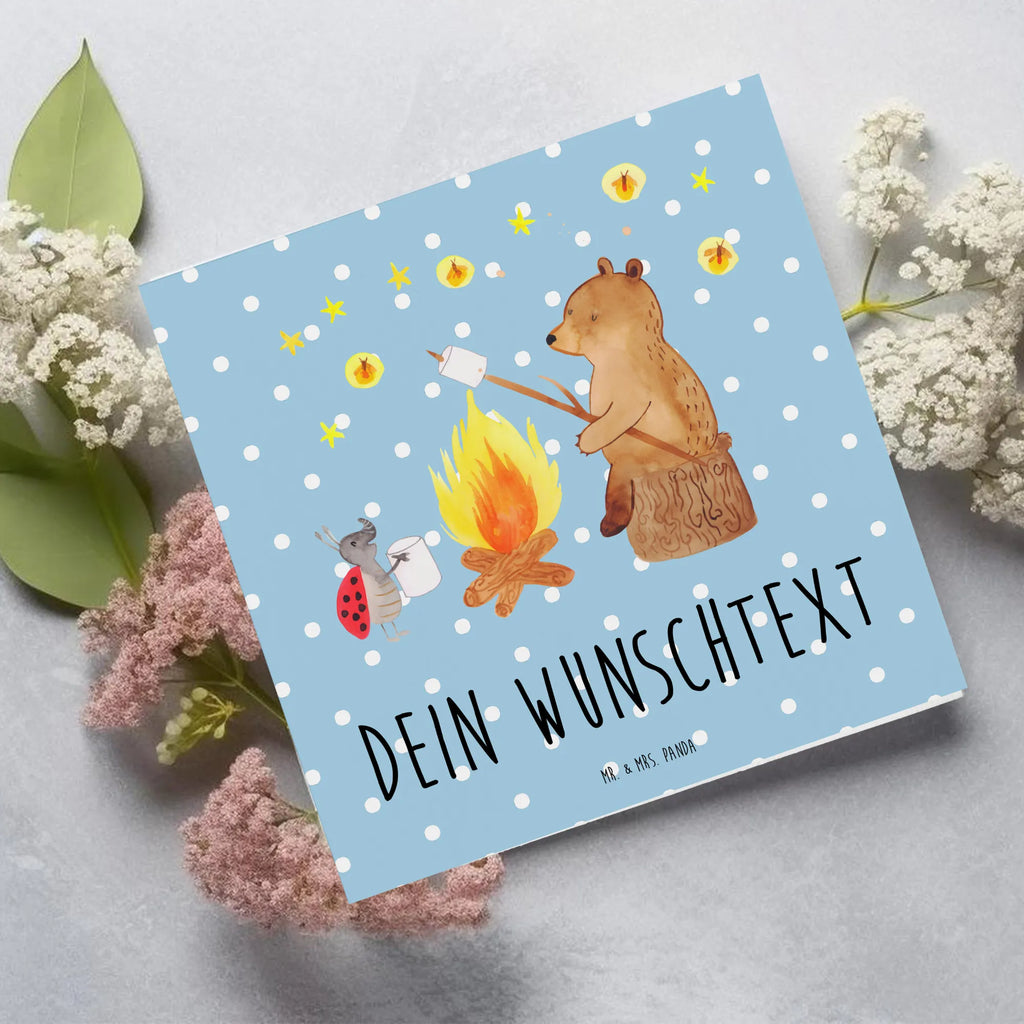 Personalisierte Deluxe Karte Bär & Marienkäfer Lagerfeuer Personalisierte Grußkarte, Grußkarte selbst gestalten, Personalisierte Einladungskarte, Personalisiertere Klappkarte, Grußkarten personalisiert, Personalisierte Geburtstagskarte, Grußkarte mit Namen, Personalisierte Karte, Grußkarte mit persönlichen Nachrichten, Grußkarte als Geldgeschenk, Personalisierte Hochzeitskarte, Personalisierte Glückwunschkarte, Grußkarte selber drucken, Bär, Teddy, Teddybär, Lagerfeuer