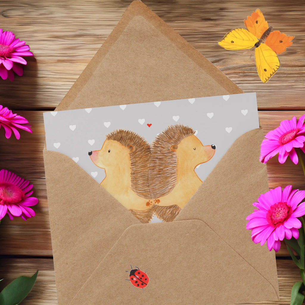 Personalized Deluxe Card Hedgehogs holding hands Personalisierte Glückwunschkarte, Grußkarte mit Namen, Personalisierte Grußkarte, Grußkarte mit persönlichen Nachrichten, Personalisierte Einladungskarte, Personalisierte Geburtstagskarte, Grußkarte selbst gestalten, Grußkarte als Geldgeschenk, Grußkarte selber drucken, Personalisierte Karte, Personalisiertere Klappkarte, Personalisierte Hochzeitskarte, Grußkarten personalisiert, Liebe, Partner, Freund, Freundin, Ehemann, Ehefrau, Heiraten, Verlobung, Heiratsantrag, Liebesgeschenk, Jahrestag, Hocheitstag, Gemeinsamkeit, große Liebe, Love, Igel, Liebesbeweis, Lieblingsmensch, Igelliebe, Hochzeit, Hand in Hand, Liebesbotschaft, Geschenk für zwei