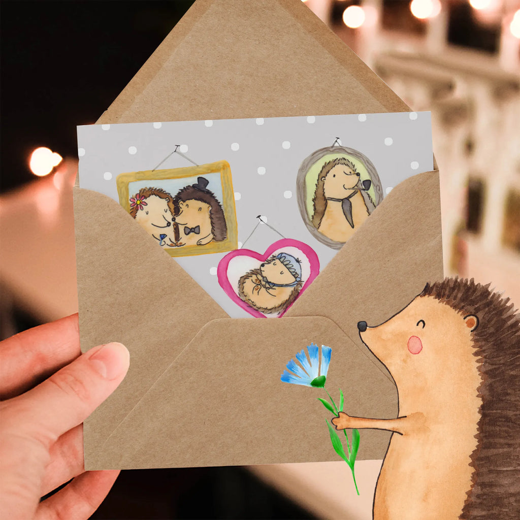 Personalized Deluxe Card Hedgehog family Personalisierte Geburtstagskarte, Grußkarten personalisiert, Personalisierte Hochzeitskarte, Grußkarte als Geldgeschenk, Personalisierte Einladungskarte, Grußkarte selber drucken, Grußkarte selbst gestalten, Personalisierte Karte, Personalisiertere Klappkarte, Grußkarte mit persönlichen Nachrichten, Personalisierte Glückwunschkarte, Grußkarte mit Namen, Personalisierte Grußkarte, Familie, Vatertag, Muttertag, Bruder, Schwester, Mama, Papa, Oma, Opa, Bilder, Zusammenhalt, Liebe, Igel, Glück