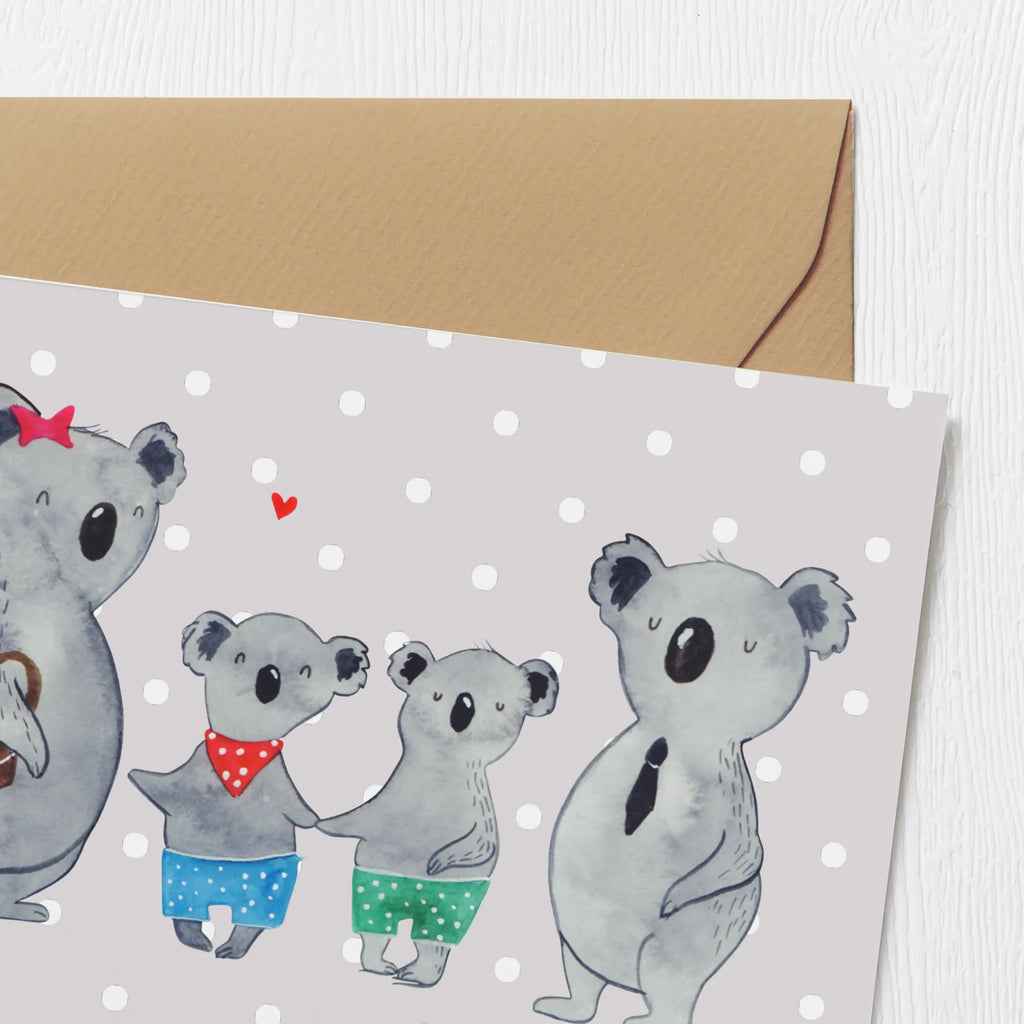 Personalized Deluxe Card Koala family with two kids Grußkarte als Geldgeschenk, Personalisierte Geburtstagskarte, Personalisierte Glückwunschkarte, Personalisierte Hochzeitskarte, Grußkarte mit persönlichen Nachrichten, Grußkarte selbst gestalten, Grußkarten personalisiert, Personalisierte Einladungskarte, Personalisiertere Klappkarte, Grußkarte mit Namen, Personalisierte Karte, Personalisierte Grußkarte, Grußkarte selber drucken, Familie, Vatertag, Muttertag, Bruder, Schwester, Mama, Papa, Oma, Opa, Koalabär, Lieblingsfamilie, Koalafamilie, Familienleben, beste Familie, Koala, Familienzeit