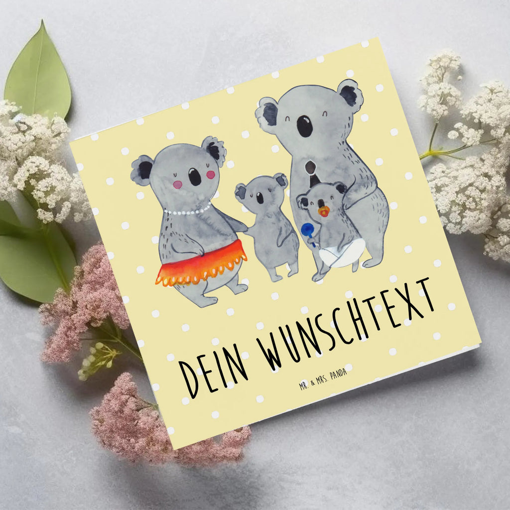 Personalized Deluxe Card Koala Family Personalisierte Karte, Personalisierte Geburtstagskarte, Grußkarte selber drucken, Grußkarte selbst gestalten, Personalisierte Grußkarte, Personalisiertere Klappkarte, Grußkarten personalisiert, Grußkarte als Geldgeschenk, Grußkarte mit Namen, Personalisierte Glückwunschkarte, Personalisierte Einladungskarte, Personalisierte Hochzeitskarte, Grußkarte mit persönlichen Nachrichten, Familie, Vatertag, Muttertag, Bruder, Schwester, Mama, Papa, Oma, Opa, Koala, Familienleben, Family, Geschwister, Koalas, Kinder