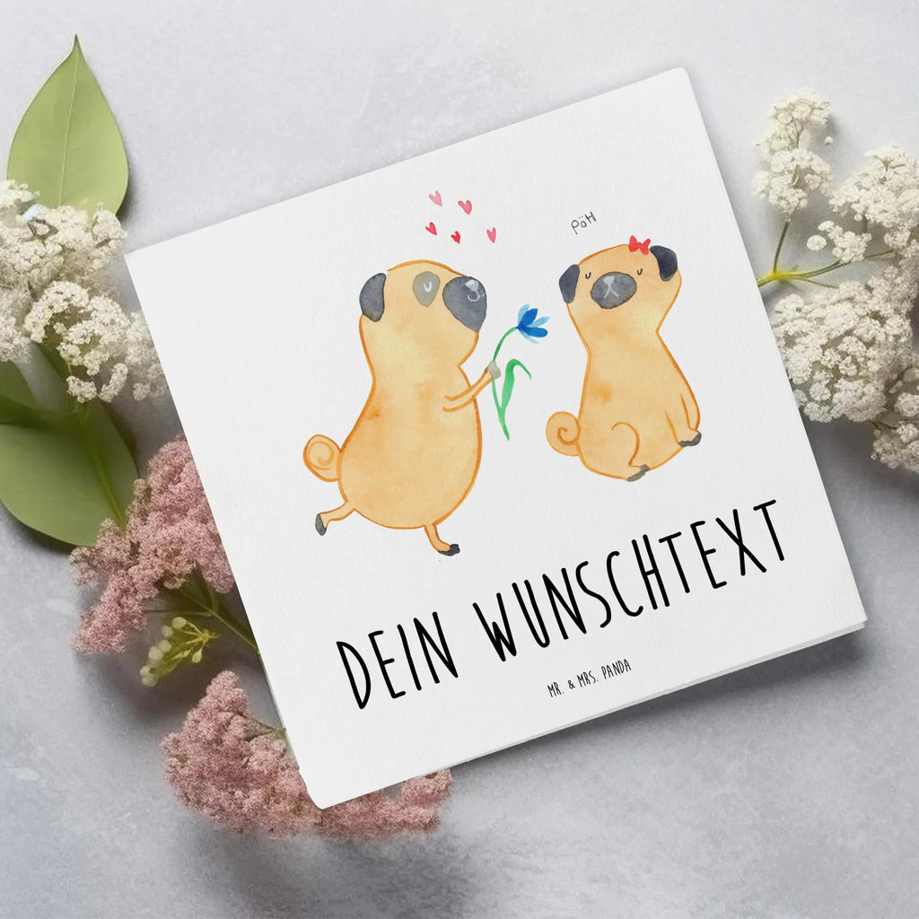 Personalisierte Deluxe Karte Mops Verliebt Grußkarte selber drucken, Grußkarten personalisiert, Grußkarte selbst gestalten, Personalisierte Karte, Grußkarte als Geldgeschenk, Personalisierte Hochzeitskarte, Personalisierte Grußkarte, Personalisierte Einladungskarte, Personalisierte Glückwunschkarte, Grußkarte mit Namen, Personalisierte Geburtstagskarte, Grußkarte mit persönlichen Nachrichten, Personalisiertere Klappkarte, Hund, Hundemotiv, Haustier, Hunderasse, Tierliebhaber, Hundebesitzer, Sprüche, Geschenk Freund, Mops, Liebe, Partner, verliebt, Hundeliebe, Liebesspruch. Verlobt, Möpse