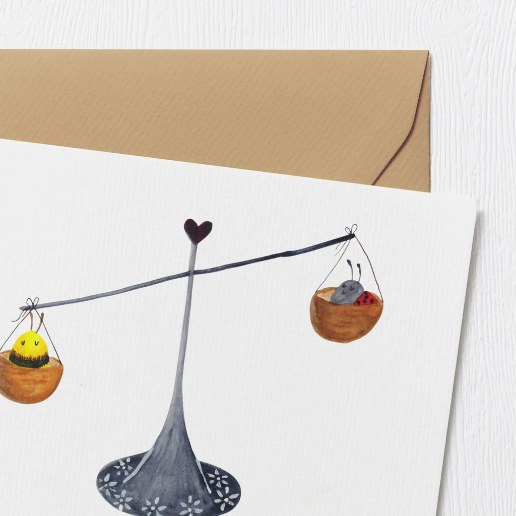 Personalisierte Deluxe Karte Sternzeichen Waage Personalisierte Einladungskarte, Personalisierte Karte, Personalisierte Glückwunschkarte, Grußkarte mit Namen, Personalisierte Geburtstagskarte, Personalisiertere Klappkarte, Grußkarten personalisiert, Grußkarte mit persönlichen Nachrichten, Grußkarte als Geldgeschenk, Grußkarte selber drucken, Grußkarte selbst gestalten, Personalisierte Hochzeitskarte, Personalisierte Grußkarte, Tierkreiszeichen, Sternzeichen, Horoskop, Astrologie, Aszendent, Geschenk September, Waage Sternzeichen, Biene, Waage Geschenk, Hummel, Marienkäfer, Geburtstag September, Geburtstag Oktober, Gleichgewicht, Geschenk Oktober, Waage