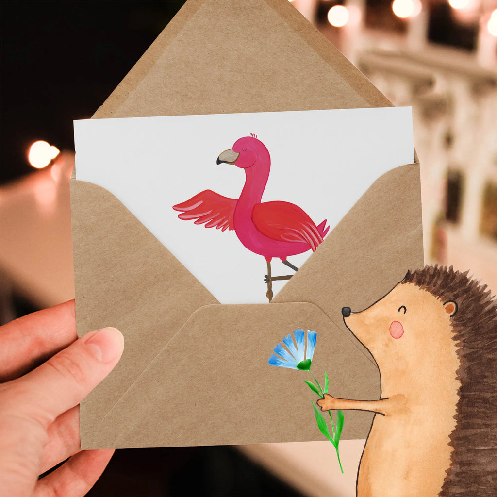 Personalized Deluxe Card flamingo yoga Grußkarte selber drucken, Grußkarten personalisiert, Personalisierte Glückwunschkarte, Personalisierte Geburtstagskarte, Grußkarte selbst gestalten, Personalisierte Karte, Grußkarte als Geldgeschenk, Personalisierte Grußkarte, Grußkarte mit persönlichen Nachrichten, Personalisierte Einladungskarte, Grußkarte mit Namen, Personalisierte Hochzeitskarte, Personalisiertere Klappkarte, Flamingo, Yoga, Yoga-Übung, Ärger, Aufregen, Entspannung, Tiefenentspannung, Achtsamkeit, Namaste, Vogel