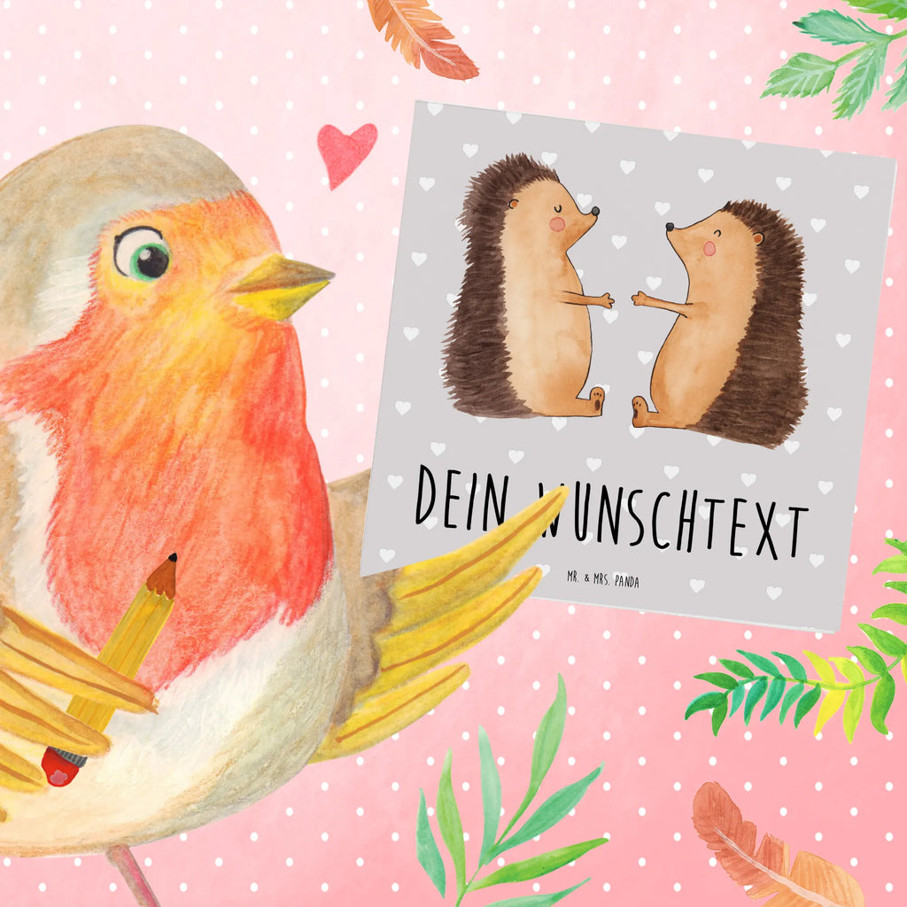 Personalisierte Deluxe Karte Igel Liebe Personalisiertere Klappkarte, Grußkarte selbst gestalten, Personalisierte Karte, Grußkarte mit Namen, Personalisierte Einladungskarte, Personalisierte Hochzeitskarte, Grußkarte mit persönlichen Nachrichten, Personalisierte Grußkarte, Personalisierte Glückwunschkarte, Grußkarte selber drucken, Grußkarten personalisiert, Personalisierte Geburtstagskarte, Grußkarte als Geldgeschenk, Liebe, Partner, Freund, Freundin, Ehemann, Ehefrau, Heiraten, Verlobung, Heiratsantrag, Liebesgeschenk, Jahrestag, Hocheitstag, Igel, Geschenk, Verlobt, Verliebt, Verheiratet, Liebesbeweis, Hochzeit, Hochzeitstag