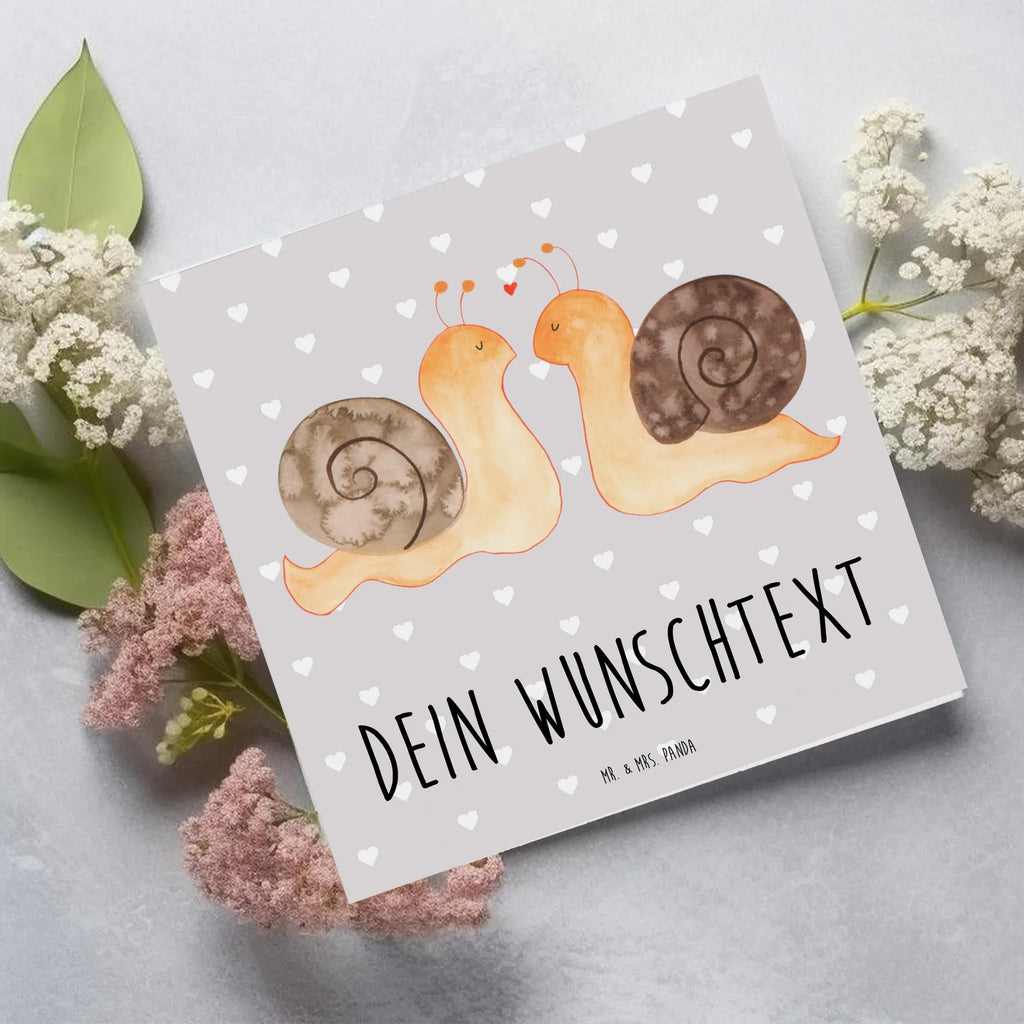 Personalized Deluxe Card Snails in love Personalisierte Karte, Grußkarte selbst gestalten, Grußkarten personalisiert, Personalisierte Geburtstagskarte, Personalisierte Glückwunschkarte, Personalisierte Hochzeitskarte, Grußkarte selber drucken, Grußkarte mit Namen, Personalisierte Einladungskarte, Personalisiertere Klappkarte, Grußkarte mit persönlichen Nachrichten, Personalisierte Grußkarte, Grußkarte als Geldgeschenk, Liebe, Partner, Freund, Freundin, Ehemann, Ehefrau, Heiraten, Verlobung, Heiratsantrag, Liebesgeschenk, Jahrestag, Hocheitstag