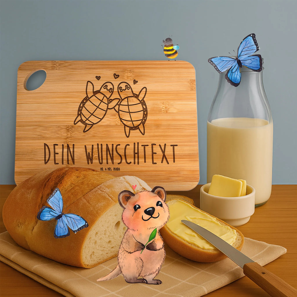 Personalisiertes Schneidebrett Schildkröten Paar Schneidebrett Mit Initialen, Schneidebrett Hochzeit Geschenk Mit Gravur, Schneidebrett Bambus Mit Gravur, Bambusbrett Mit Namen, Schneidebrett Mit Datum, Holzbrett Mit Gravur, Werbegeschenk mit Text, Bambusbrettchen Mit Gravur, Schneidebrett Geburtstag Mit Gravur, Schneidebrett Mit Wunschtext, Geschenkidee Schneidebrett Mit Namen, Personalisiertes Küchenbrett, Schneidebrett individuell, Schneidebrett Geschenk Personalisiert, Schneidebrett Mit Spruch Und Namen, Schneidebrett Mit Personalisierung, Schneidebrett Mit Gravur, Schneidebrett Für Paare Mit Namen, Schneidebrett Mit Logo, Schneidebrett Holz Mit Namen, Frühstücksbrett Mit Namen, Werbegeschenk mit Firmennamen, Küchenbrett Mit Namen, Hochwertiges Schneidebrett Mit Gravur, Schneidebrett Mit Herzen Und Wunschtext, Schneidebrett Selbst Gestalten, Schneidebrett Für Grillfans Mit Gravur, Schneidebrett Mit Motiv Und Namen, Personalisiertes Schneidebrett, Schneidebrett Familie Mit Namen, Schneidebrett Mit Namen, Personalisiertes Bambus Schneidebrett, Schneidebrett selber gestalten, Liebe, Partner, Freund, Freundin, Ehemann, Ehefrau, Heiraten, Verlobung, Heiratsantrag, Liebesgeschenk, Jahrestag, Hocheitstag, Geschenk für Partner, Geschenk für Frauen, Geschenk für Freundin, für Ehemann, Liebesbeweis, Mitbringsel, Valentinstag, Hochzeitstag, für Männer