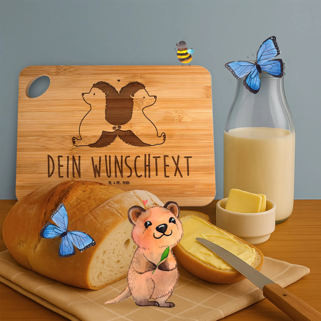 Personalisiertes Schneidebrett Igel händchenhaltend Holzbrett Mit Gravur, Schneidebrett Mit Datum, Schneidebrett Mit Gravur, Schneidebrett Mit Initialen, Bambusbrettchen Mit Gravur, Schneidebrett Mit Logo, Schneidebrett Geschenk Personalisiert, Schneidebrett Mit Herzen Und Wunschtext, Schneidebrett Mit Namen, Schneidebrett selber gestalten, Schneidebrett Für Paare Mit Namen, Schneidebrett Geburtstag Mit Gravur, Schneidebrett individuell, Hochwertiges Schneidebrett Mit Gravur, Küchenbrett Mit Namen, Werbegeschenk mit Text, Schneidebrett Bambus Mit Gravur, Schneidebrett Mit Wunschtext, Schneidebrett Mit Spruch Und Namen, Schneidebrett Mit Motiv Und Namen, Schneidebrett Hochzeit Geschenk Mit Gravur, Werbegeschenk mit Firmennamen, Bambusbrett Mit Namen, Schneidebrett Für Grillfans Mit Gravur, Personalisiertes Schneidebrett, Schneidebrett Mit Personalisierung, Geschenkidee Schneidebrett Mit Namen, Schneidebrett Holz Mit Namen, Schneidebrett Selbst Gestalten, Personalisiertes Bambus Schneidebrett, Schneidebrett Familie Mit Namen, Personalisiertes Küchenbrett, Frühstücksbrett Mit Namen, Liebe, Partner, Freund, Freundin, Ehemann, Ehefrau, Heiraten, Verlobung, Heiratsantrag, Liebesgeschenk, Jahrestag, Hocheitstag, Liebesbeweis, Lieblingsmensch, Geschenk für zwei, Gemeinsamkeit, Igel, Hand in Hand, Love, Igelliebe, Liebesbotschaft, Hochzeit, große Liebe